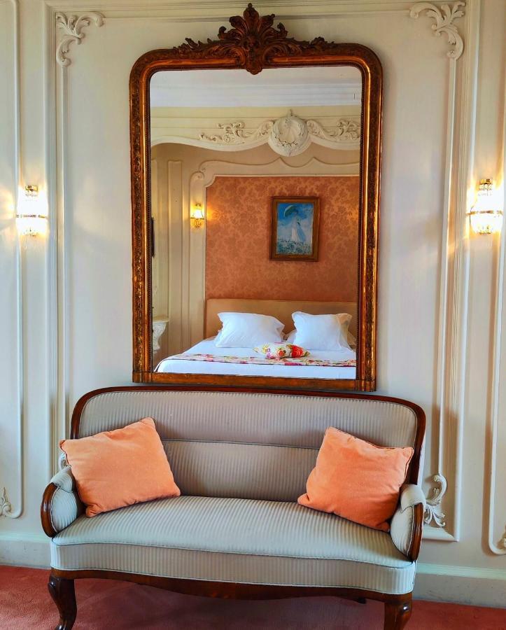 Logis Hotels Domaine Du Chatelard Dirac Kültér fotó