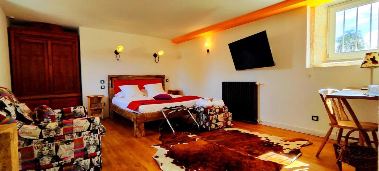 Logis Hotels Domaine Du Chatelard Dirac Kültér fotó