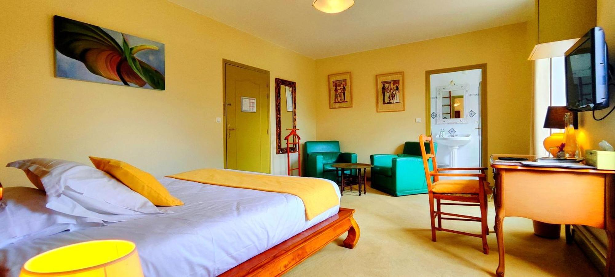 Logis Hotels Domaine Du Chatelard Dirac Kültér fotó