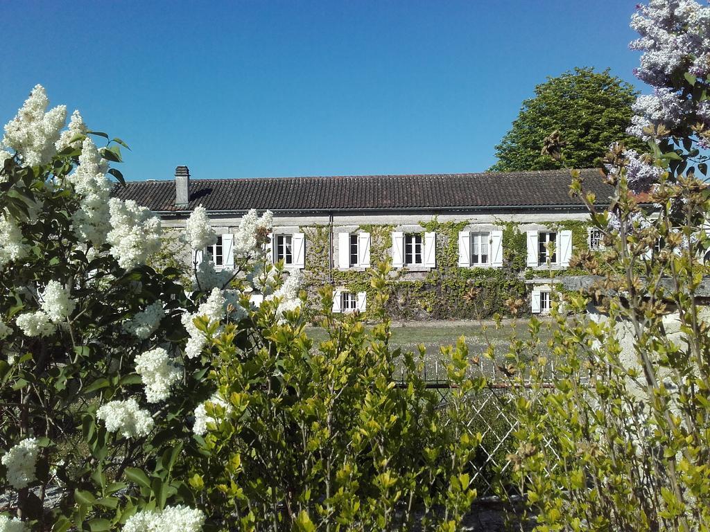 Logis Hotels Domaine Du Chatelard Dirac Kültér fotó