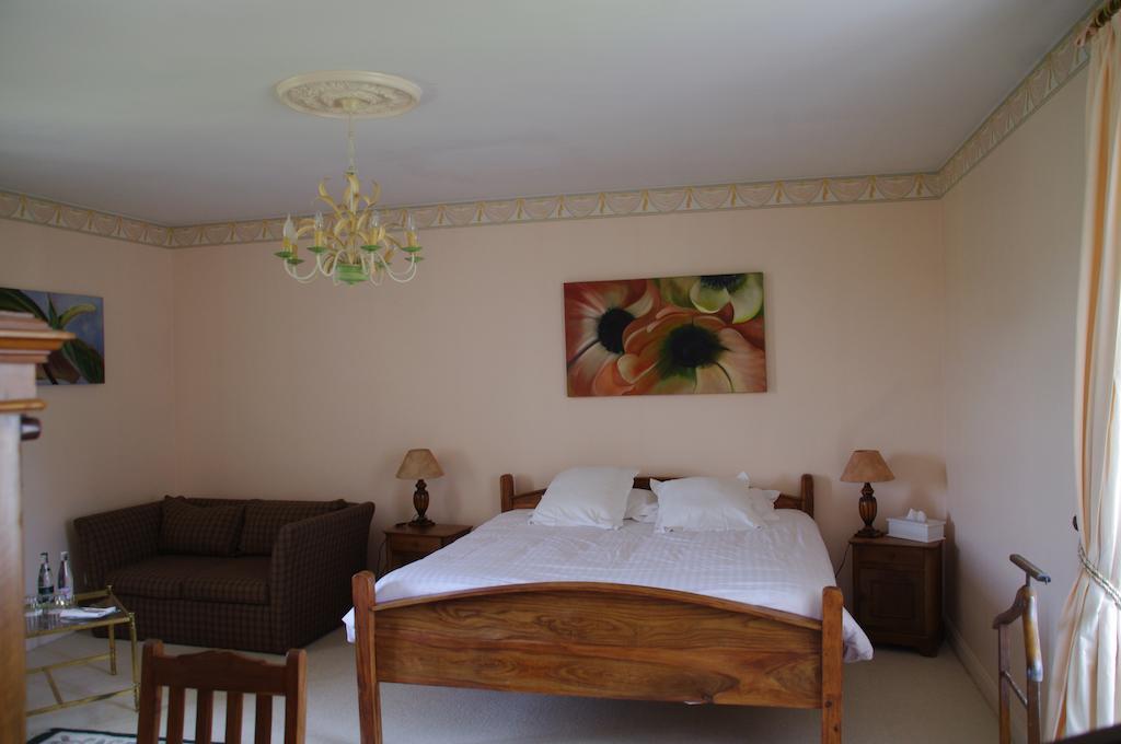Logis Hotels Domaine Du Chatelard Dirac Kültér fotó